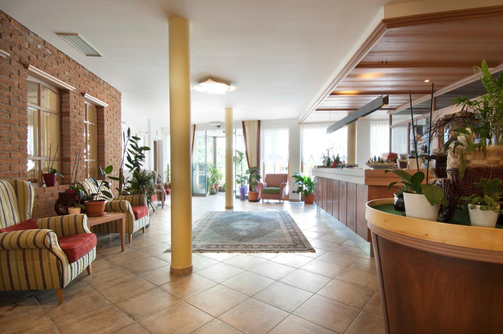 Hotel Kronplatz Olang Bagian luar foto