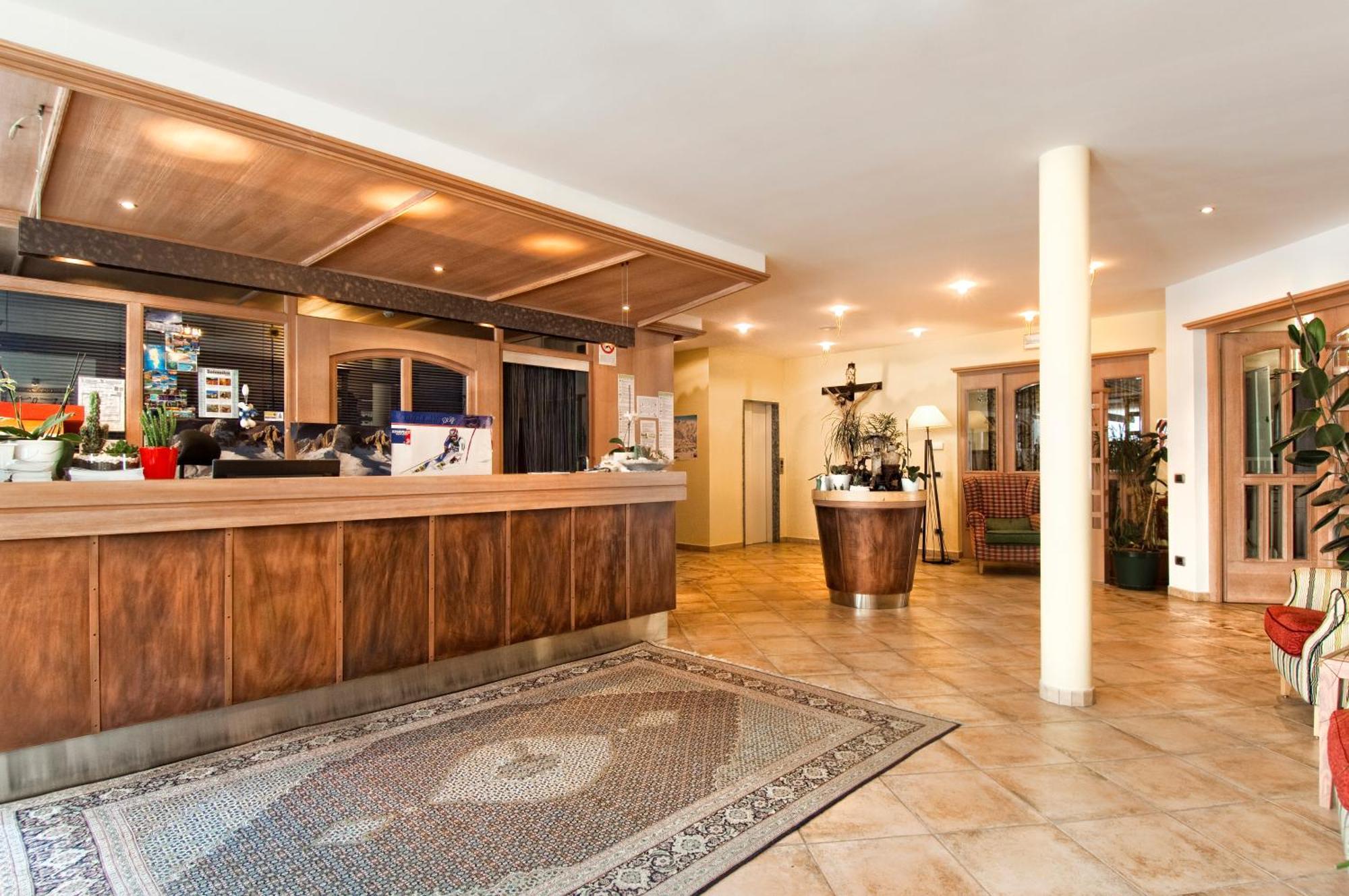 Hotel Kronplatz Olang Bagian luar foto
