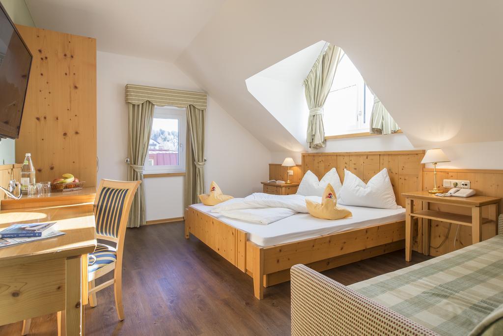 Hotel Kronplatz Olang Bagian luar foto