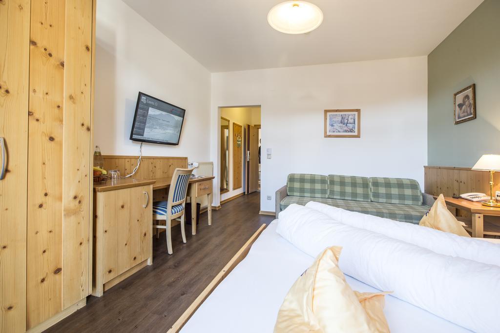 Hotel Kronplatz Olang Bagian luar foto