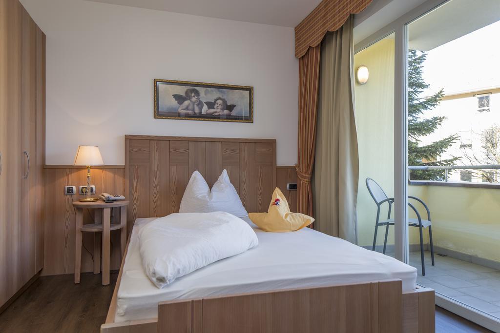 Hotel Kronplatz Olang Bagian luar foto